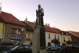 Pomník Mistra Jana Husa v Roudnici nad Labem