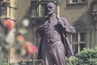 Pomník Vladimíra Iljiče Lenina v Karlových Varech