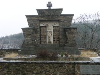 Pomník padlým v I. světové válce ve Žluticích / Luditz